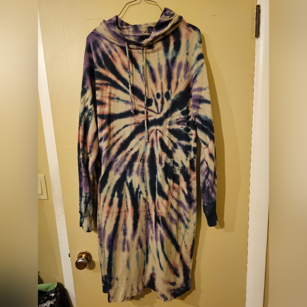 Tie dye sweatshirt